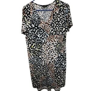 Christian Siriano Black and White Patterned Dress Sz medium Ptp 19 inches made